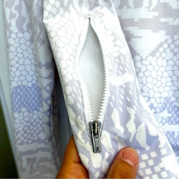 Lucy Asymmetrical Activewear Jacket - Size M - Picture 4 of 12